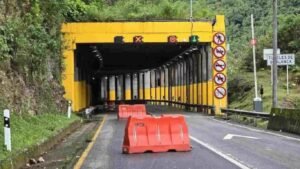 Cierre túneles de Quebrada Blanca / Foto: Coviandina.