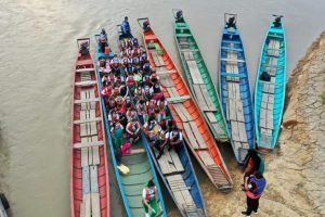 Transporte escolar fluvial en el Meta / Foto: GobMeta.