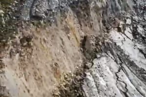 Pérdida de la banca vía El Calvario - San Juanito / Foto: Alcaldía  de El Calvario