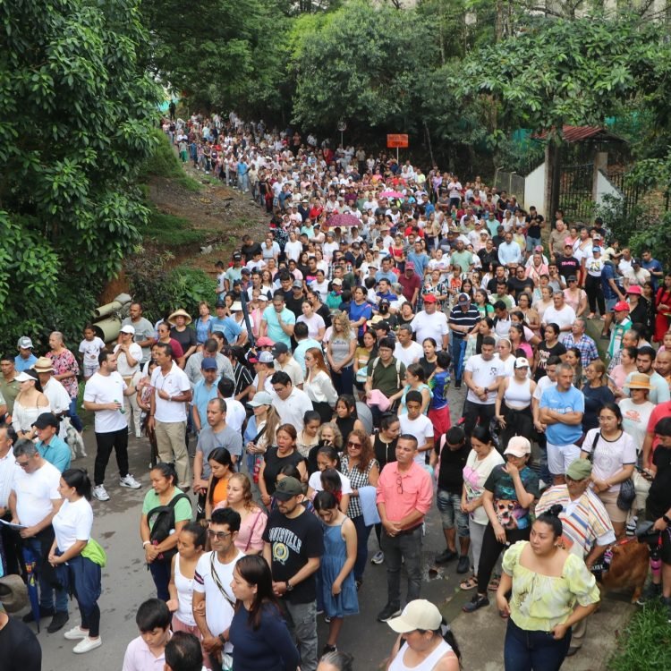 b8b965b6-9a4c-488e-9d2f-208d64b9668b