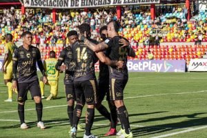 Llaneros celebra victoria ante el Atlético Bucaramanga / Foto: Llaneros FC